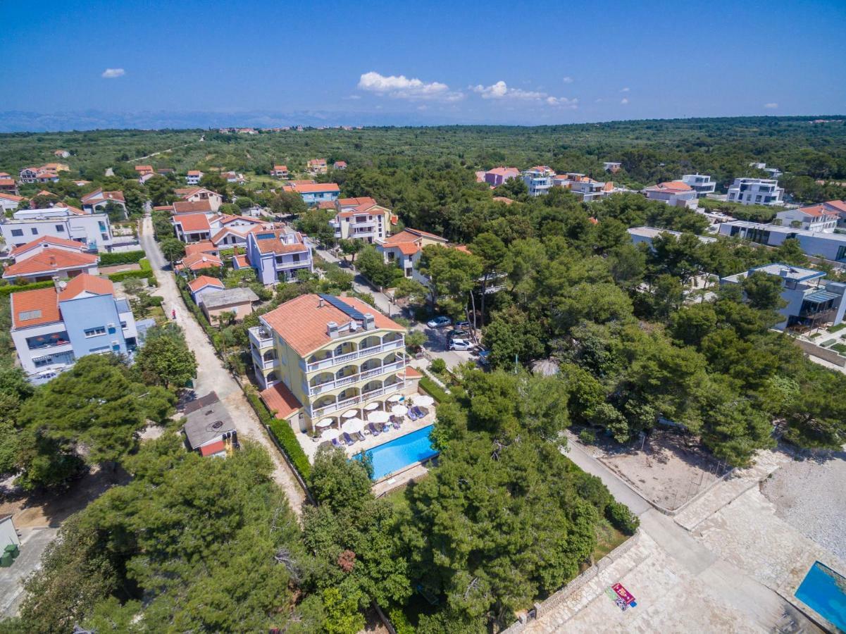 Villa Nela Petrcane Luaran gambar